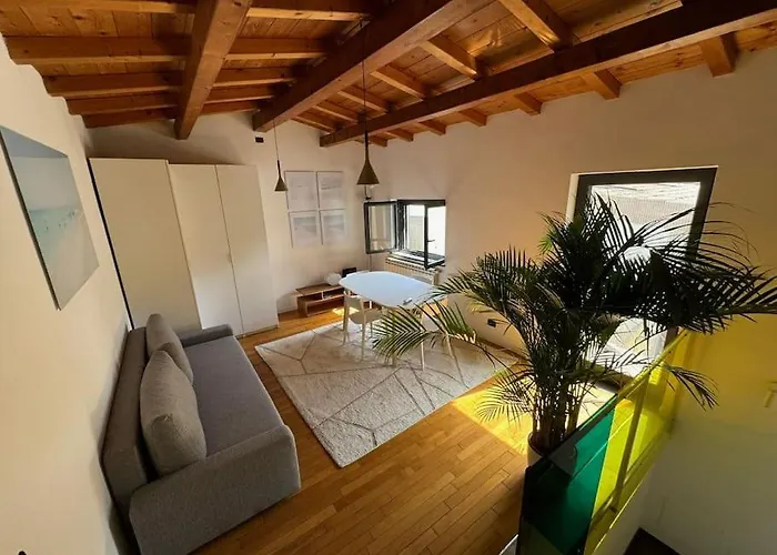 Casa Indipendente Con Vista Acquedotto Rom